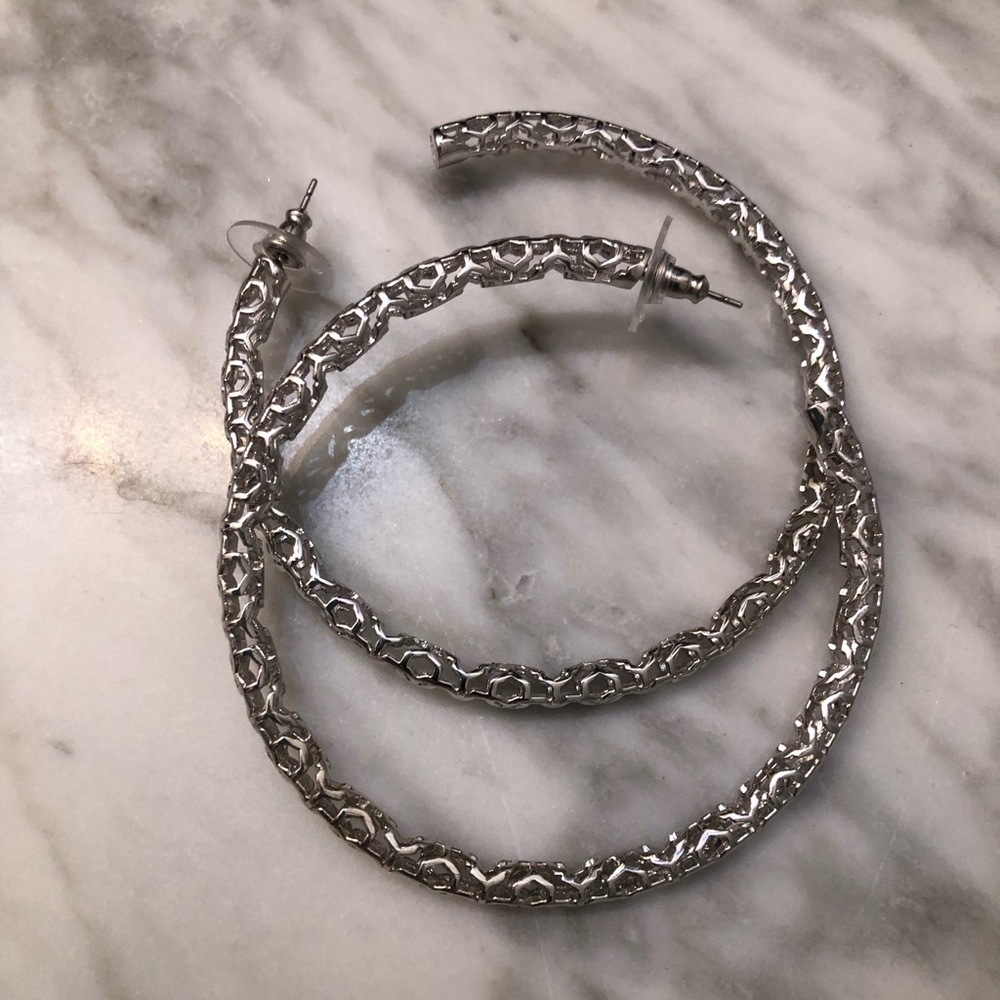 Kendra Scott Maggie hoop